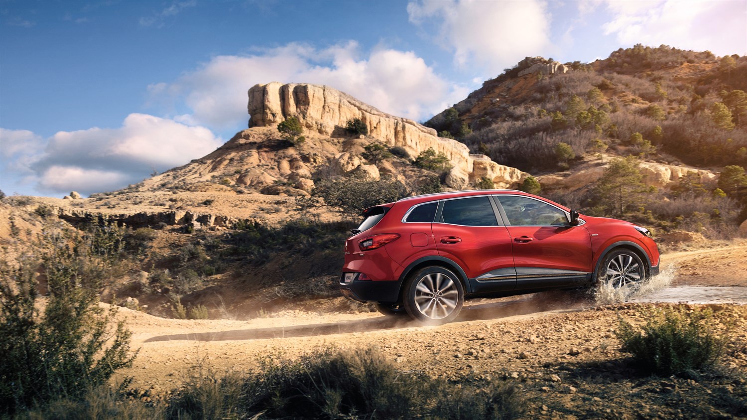 Renault KADJAR - Look baroudeur - piste de montagne