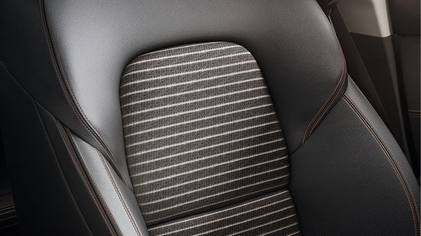 Renault TALISMAN - zoom siège - sellerie cuir/tissus à rayures